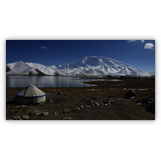 Der 7546 Meter hohe Muztagata am Karakorum Highway in China.